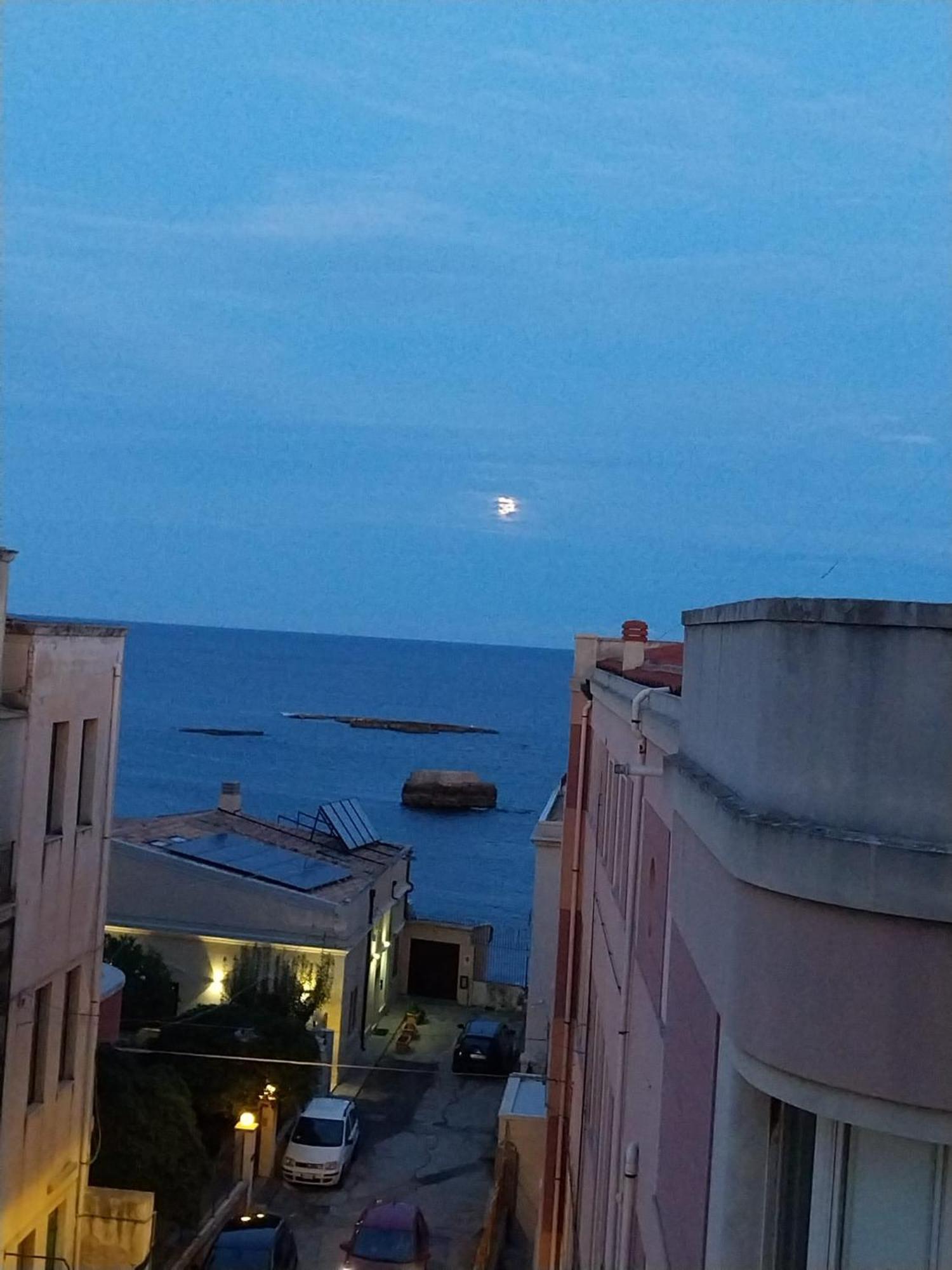 Sea View Apartment Syracuse Buitenkant foto