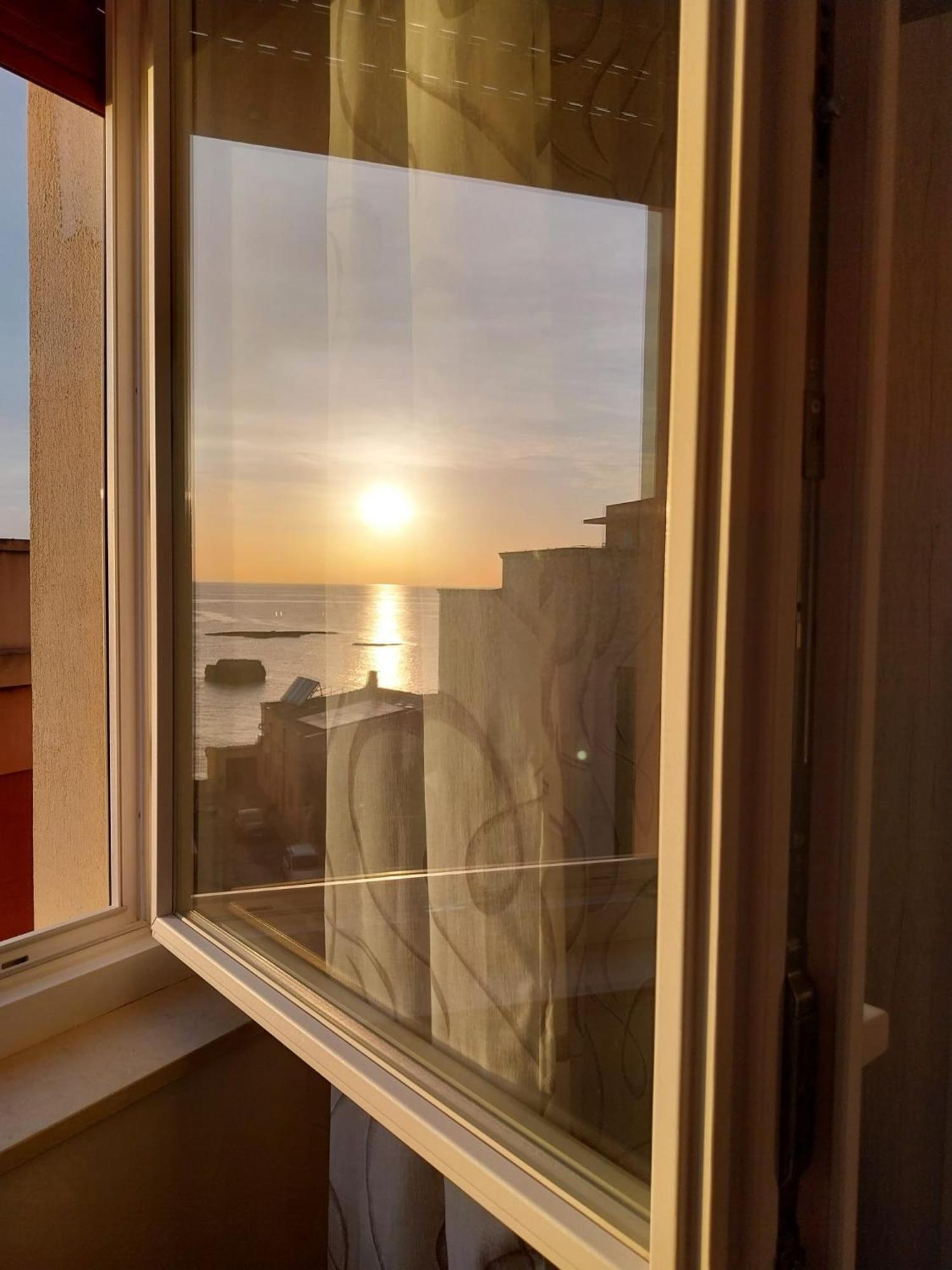Sea View Apartment Syracuse Buitenkant foto